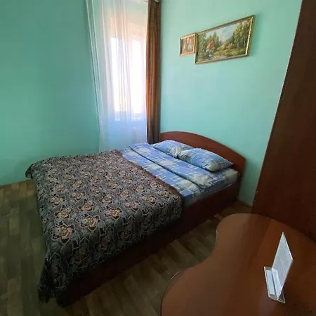 Хостел 95 *