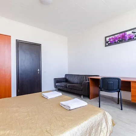 95 Hostel *